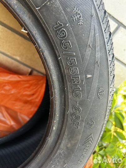 Roadmarch Winter XPro 888 195/55 R15