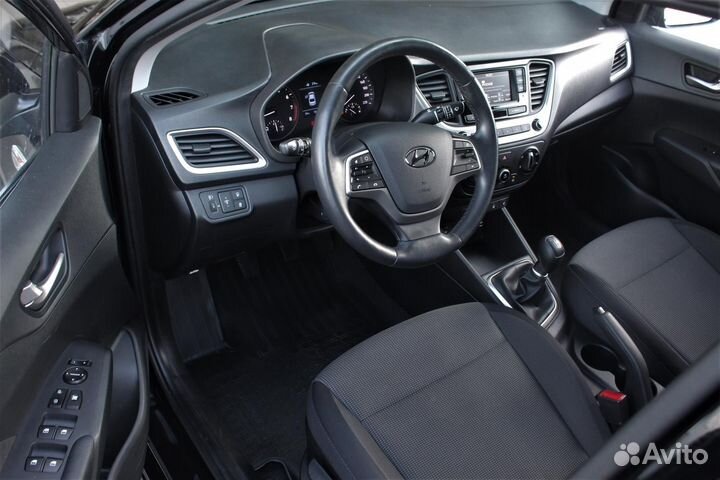 Hyundai Solaris 1.6 МТ, 2018, 38 938 км