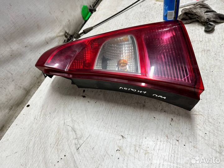 Фонарь задний правый Logan 2 рест фаза 2