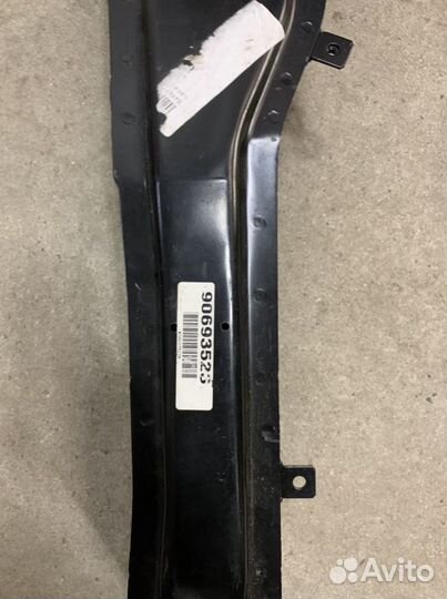 Балка Ниссан Nissan продольная центральная Primera