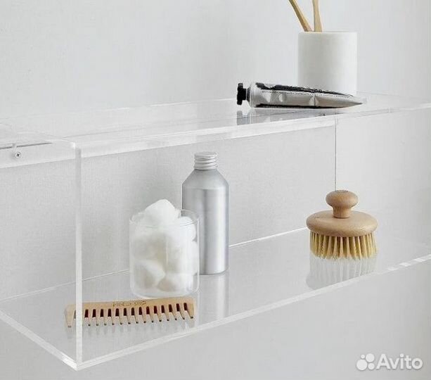 Стеклянная полка в нишу