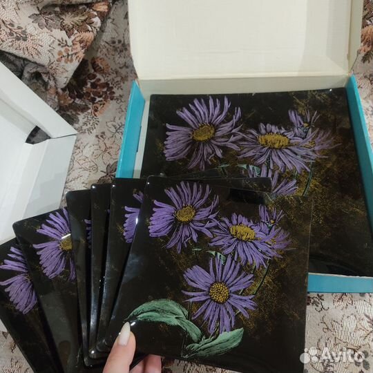 Тарелки и блюдо квадратные набор