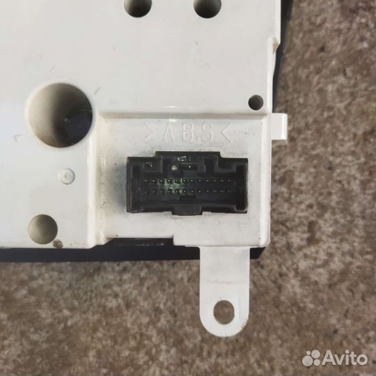 Блок управления отопителем Mazda 3 BK