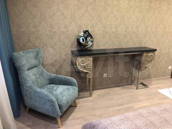 2-к. квартира, 72 м², 8/18 эт.