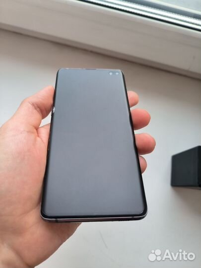 Samsung Galaxy S10+, 8/128 ГБ