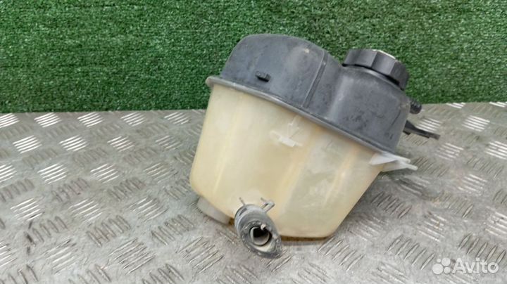 Бачок расширительный Cadillac Cts