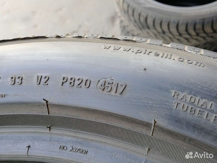 Pirelli Winter Sottozero 210 245/50 R18 100H