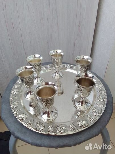 Набор подноса и 6 рюмок