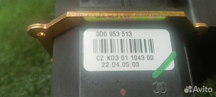 Переключатель поворотов подрулевой VW Touareg 200