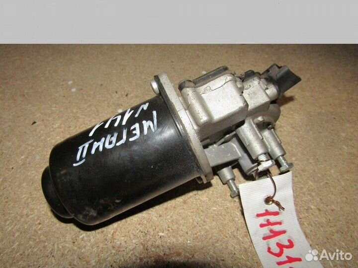 Моторчик стеклоочистителя передний Megane II 2002