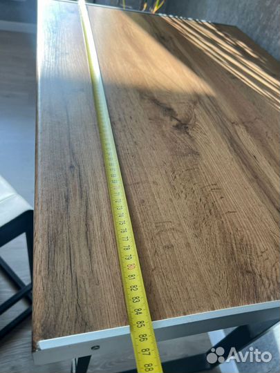 Стол со стульями