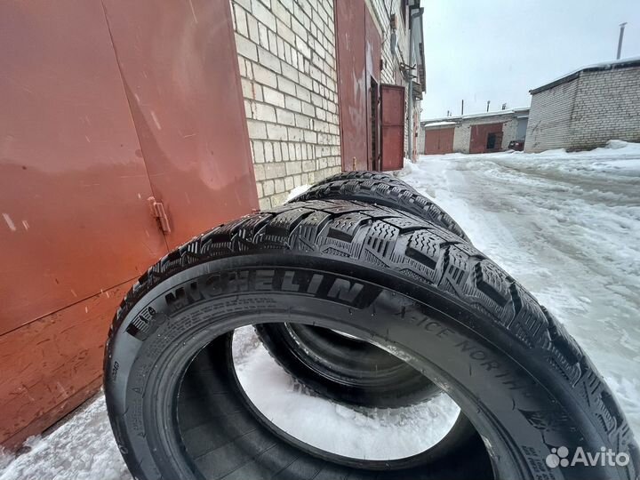 Michelin X-Ice North 4 205/55 R16