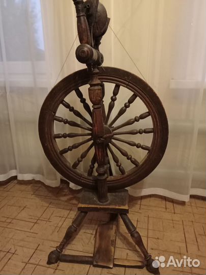 Прялка деревянная старинная