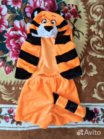 Костюм на прокат тигренок
