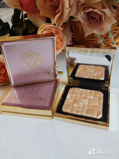 Бобби Браун. Пудра-халайтер,Сияние изнутри