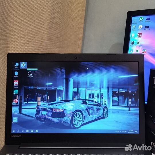 Нотбук Lenovo 15.6 Ram8gb AMD 2.6 GHZ R4