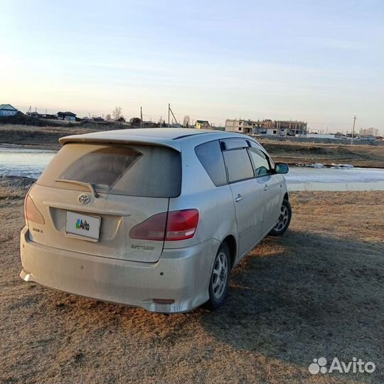 Toyota Ipsum 2.4 AT, 2001, битый, 240 000 км