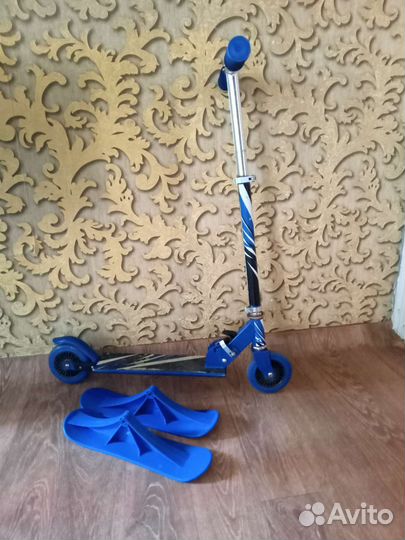 Самокат-снегокат