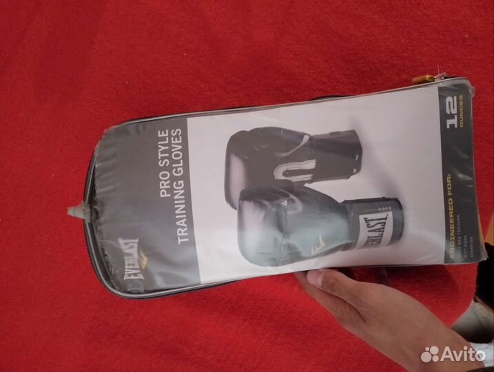 Боксерские перчатки 12 oz everlast