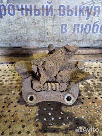 Суппорт задний левый Renault Megane 2