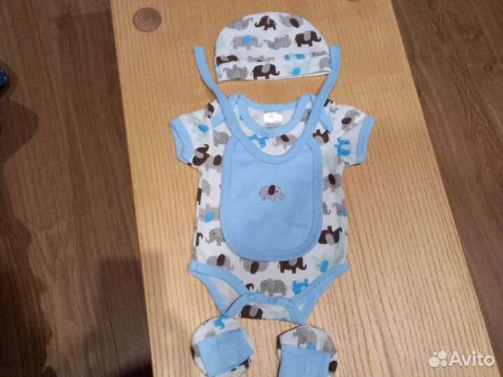 Комплект на выписку для малыша