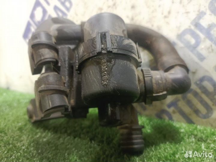 Абсорбер Bmw X5 кроссовер 3.0 M54 2001