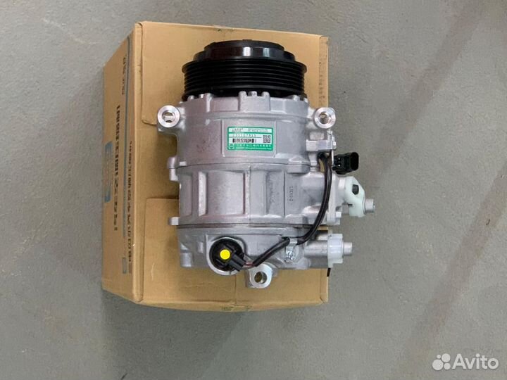 Компрессор кондиционера Mercedes W204,W212