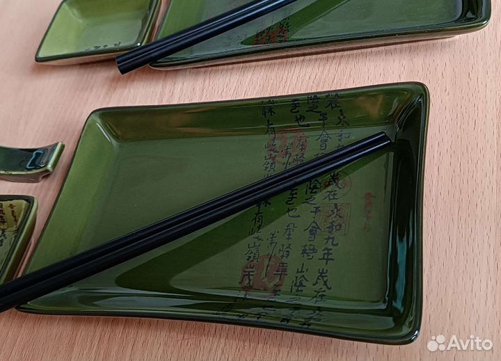 Набор посуды для суши и роллов на 2 персоны