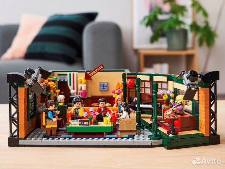 Набор Lego 21319 Friends Central Perk Лего Друзья