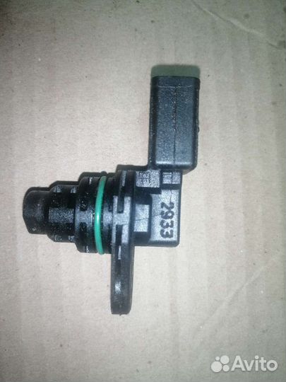 Датчик положения распредвала Skoda Volkswagen Audi