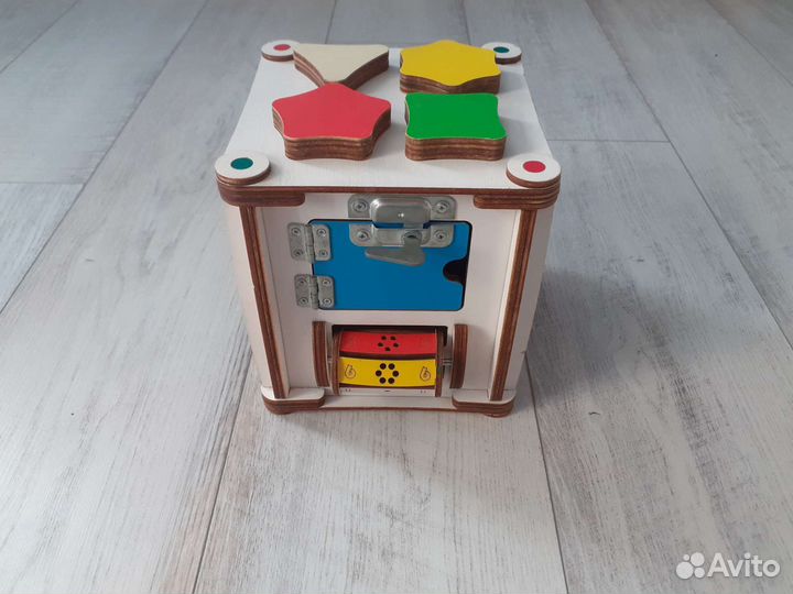 Развивающие игрушки