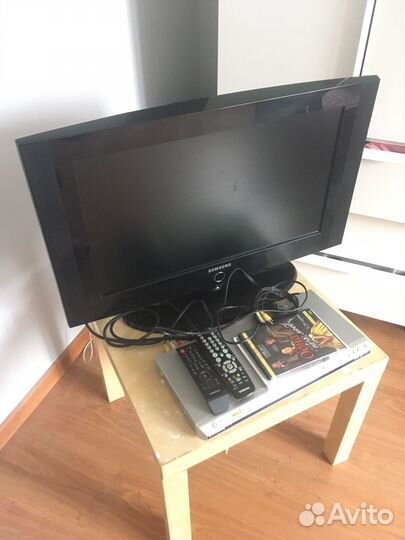 Телевизор Samsung + DVD player Samsung + DVD диски