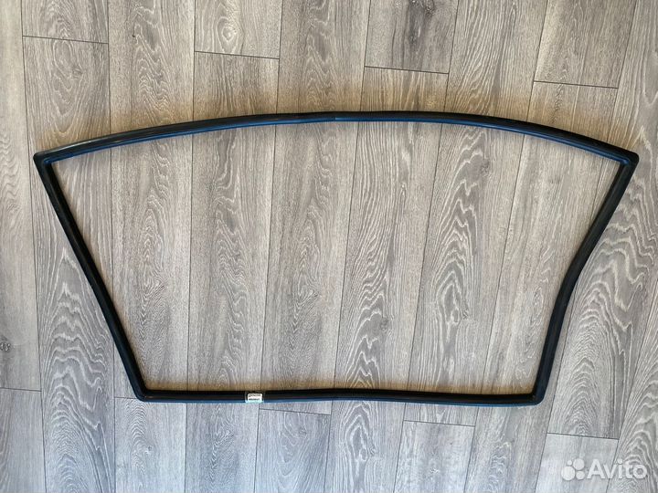 Уплотнитель лобового стекла Ваз