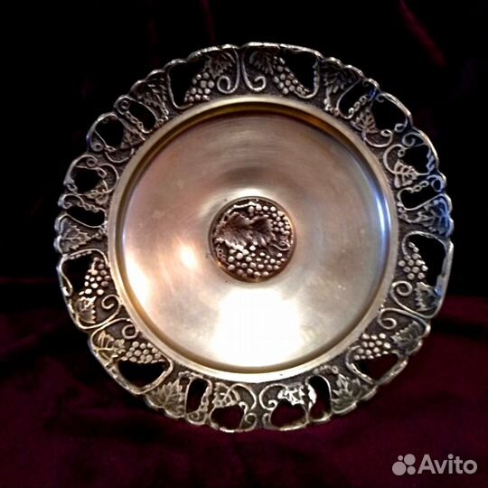 Старинная ваза-фруктовница