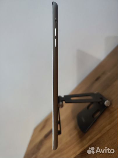 Планшет Apple iPad mini 16Gb Wi-Fi + Сим