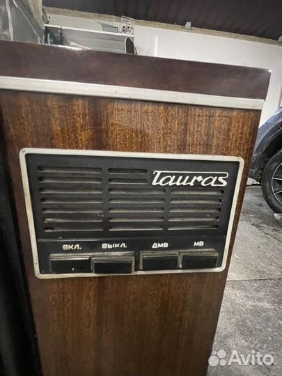 Винтажный Телевизор Таурас