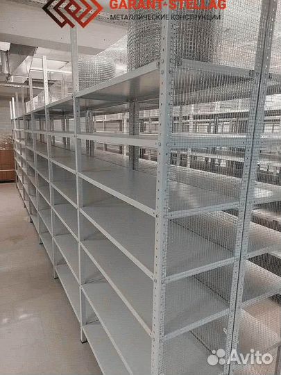 Железный стеллаж подходит для всего
