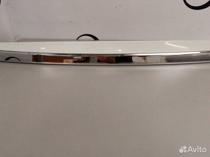 Молдинг крышки багажника задний Hyundai Solaris 1