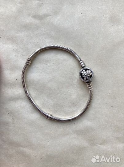 Pandora браслет