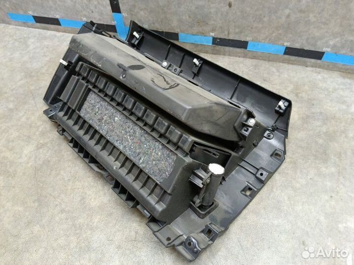 Бардачок Mitsubishi Outlander 3 2.0 4B11 2013