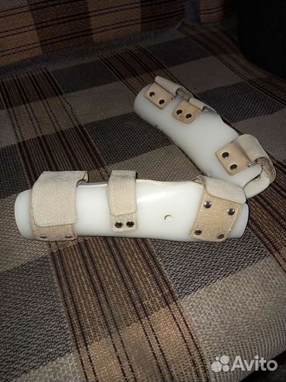 Тутор на руку