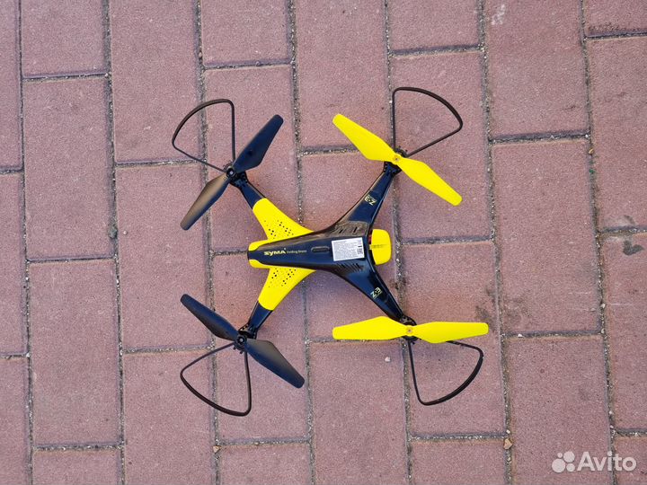Квадрокоптер с камерой zyma