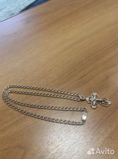 Золотая цепь с крестом