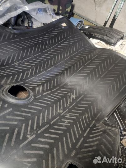 Коврик в багажник mitsubishi pajero спорт 3