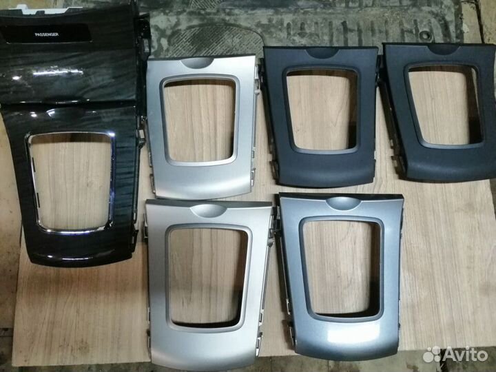 Накладка консоли АКПП Corolla E150 55420-12370