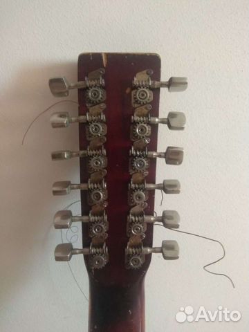 12-и струнная акустическая гитара