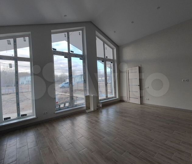 Дом 131 м² на участке 7,3 сот.