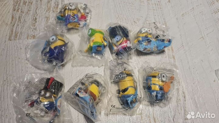 Миньоны из макдональдса в упаковках гадкийЯ 1