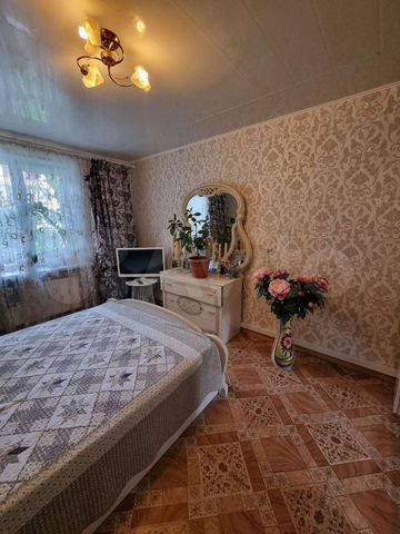 4-к. квартира, 87 м², 1/2 эт.