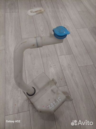 Бачок омывателя Suzuki swift